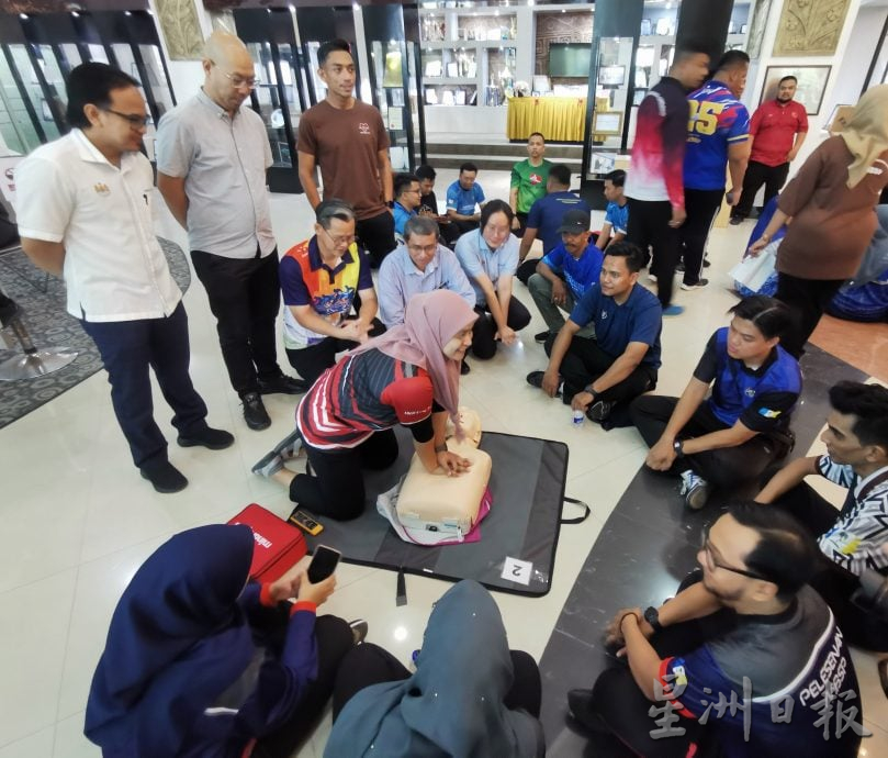 威省市政厅今年将添购10台AED