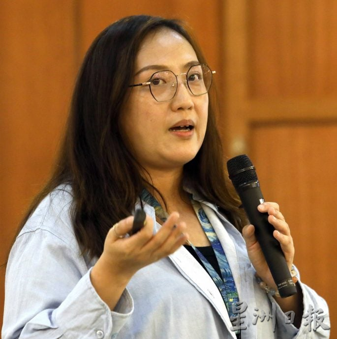 香港树仁大学新闻与传播系学生与星洲日报交流