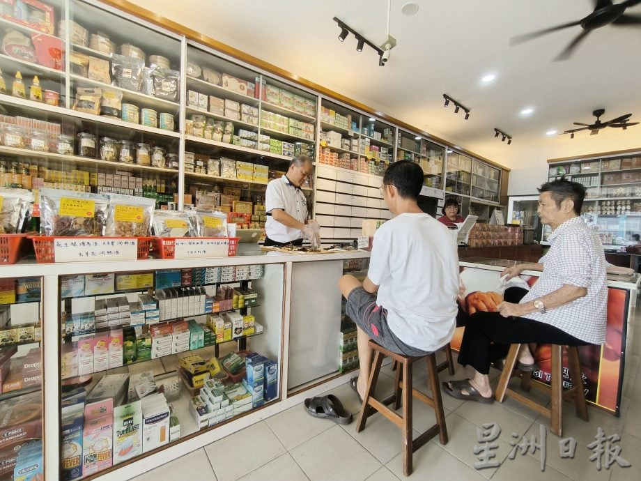 疫情升温中医求诊病患增,防疫中药畅销