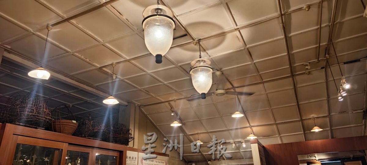 **已签发**柔:封面:这些人,那些事〡新山原来有“甘榜亚福”?!广肇会馆记华社发展轨迹