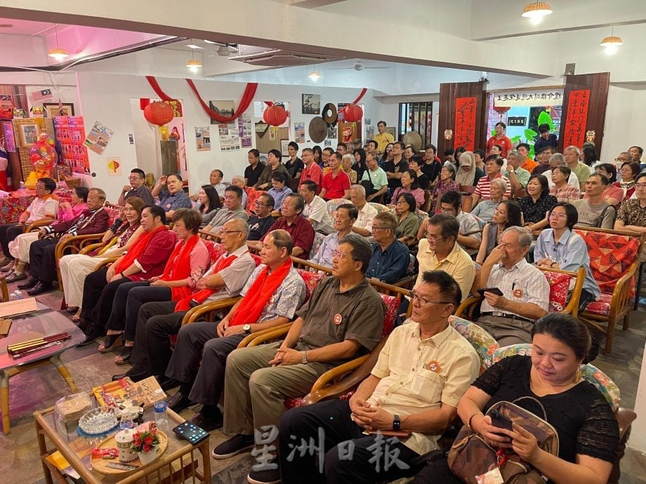 王亮杰推介新书《追忆九州》 逾百人共襄盛举