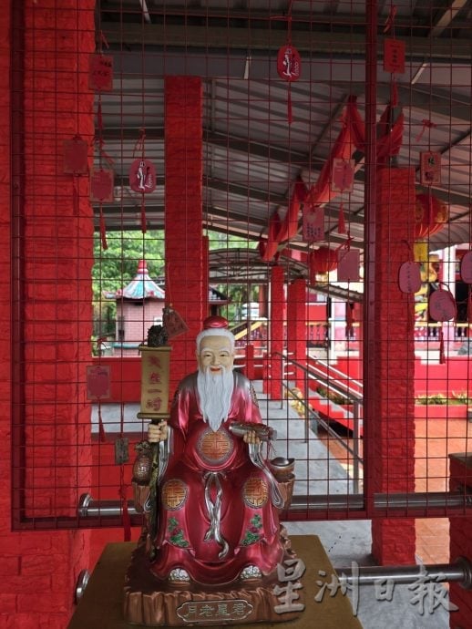 （古城第二版主文）《庙堂之旅》─打坡能宁新村天仙宫仙气缭绕 善信登天坛祈福转运