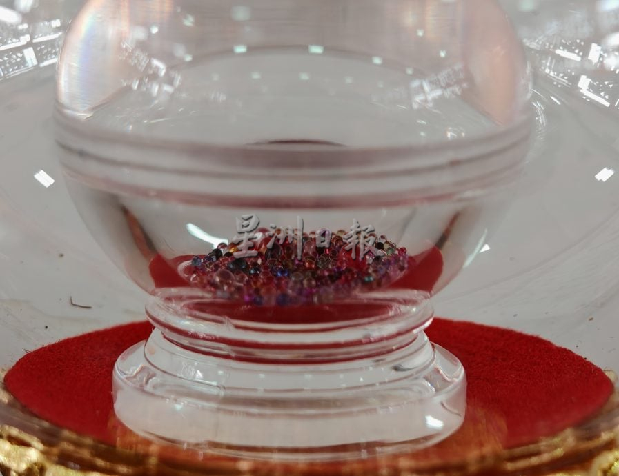 请签发（大北马）“当亲眼见到舍利”舍利展即日起3天在吉打佛学院展出。