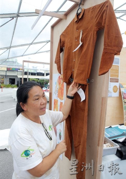 剥江鱼仔服装秀打酱油找坏蛋 霹雳新村·家·节6区8展馆好玩
