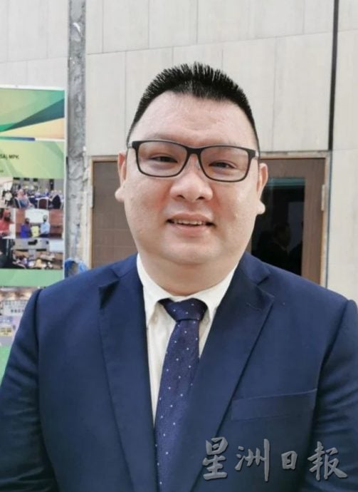 （8/6见报）大都会封底/都会全视角：“劳板”抓不尽