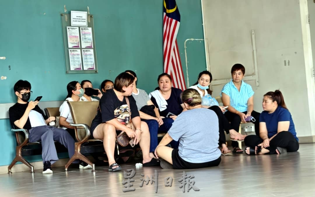 （已签发）全国/快艇翻覆6人3死2失踪案：跟进医院太平间