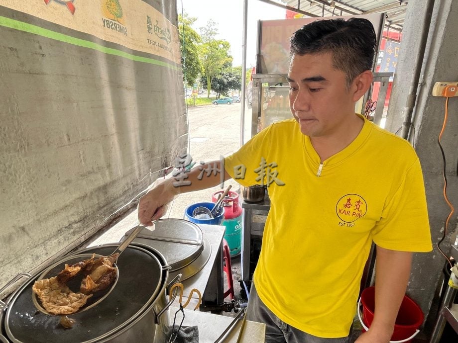 人气美食: 嘉宾阔别两年回归 招牌超大块酿料回来了