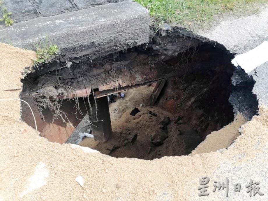 雅凌桥路洞恶化问题已展开维修工程，料两周内完成民众受促小心驾驶。