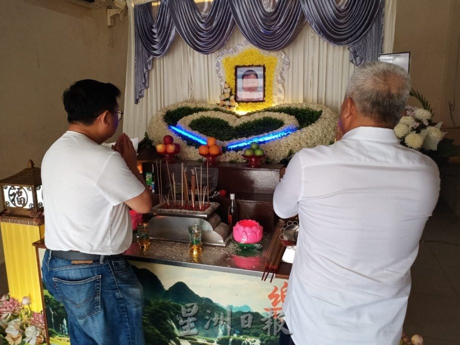 快艇翻覆3死2失踪案| 洪荣伸为人善良 洪爱俐:弟弟会让有困难的顾客赊账