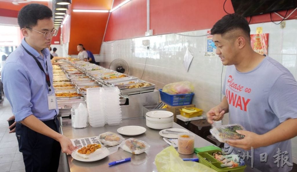 霹：请签网／封面主文／杂饭食材涨价 担心顾客嫌贵 业者节制调价