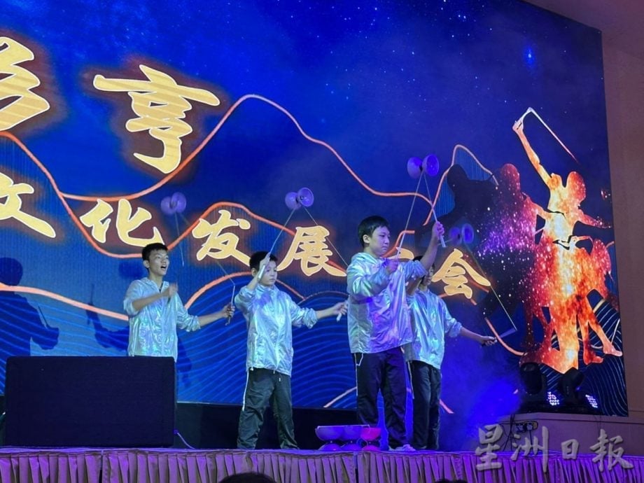 邱培栋吁政府后座议员必须要有团结精神