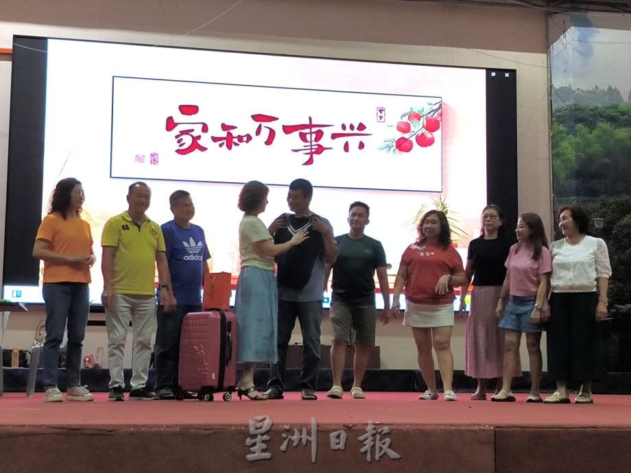 已签发 柔:版头之一:本报活动:舞台剧“爱吾双亲”即将登场,传递及时行孝亲情陪伴文化
