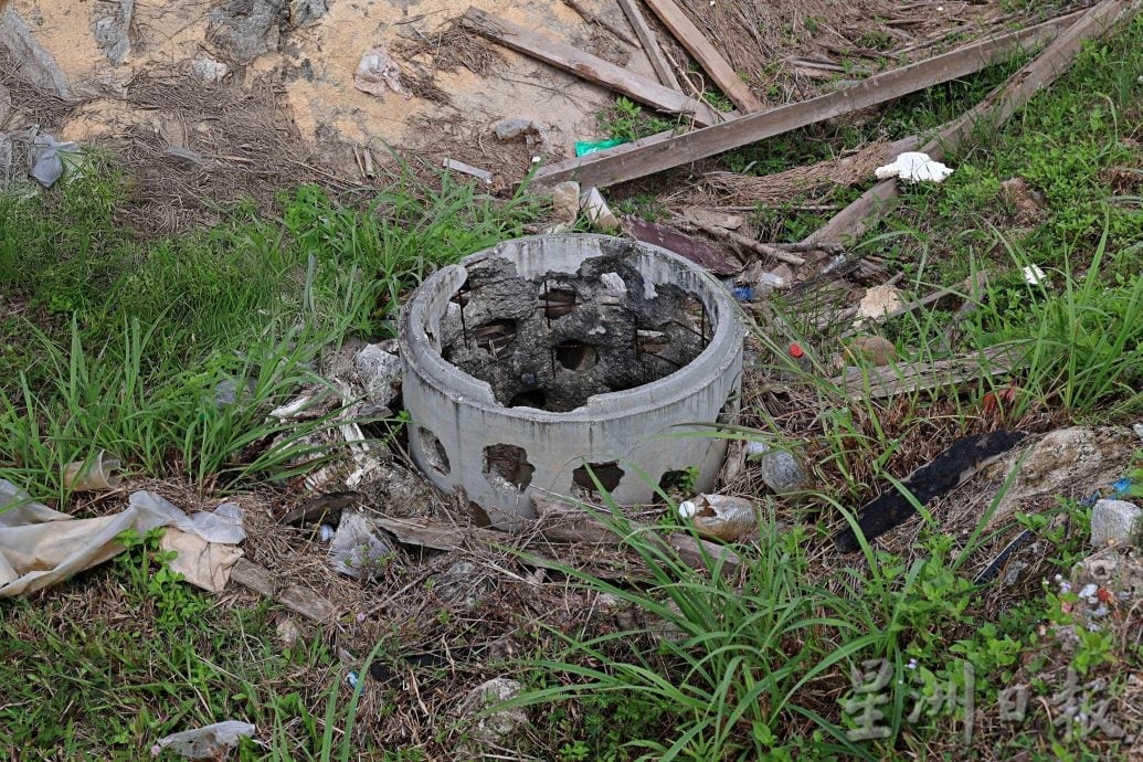 “新屋变灾屋”民宅区爆严重缺陷 居民联合促延保修期 发展商允:半年内按合约修复