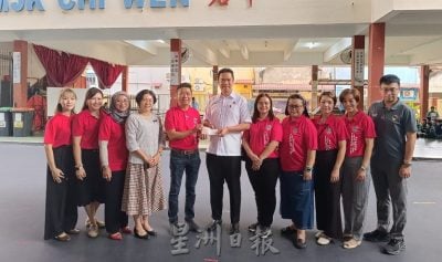 充启文中学发展用途 张聒翔拨款3.7万