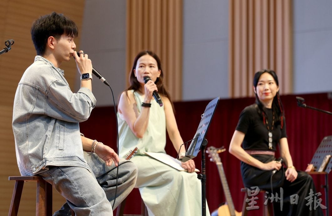 “学海杯”怡保造势活动 王赴颖林水草吁踊跃参赛 勇敢尝试