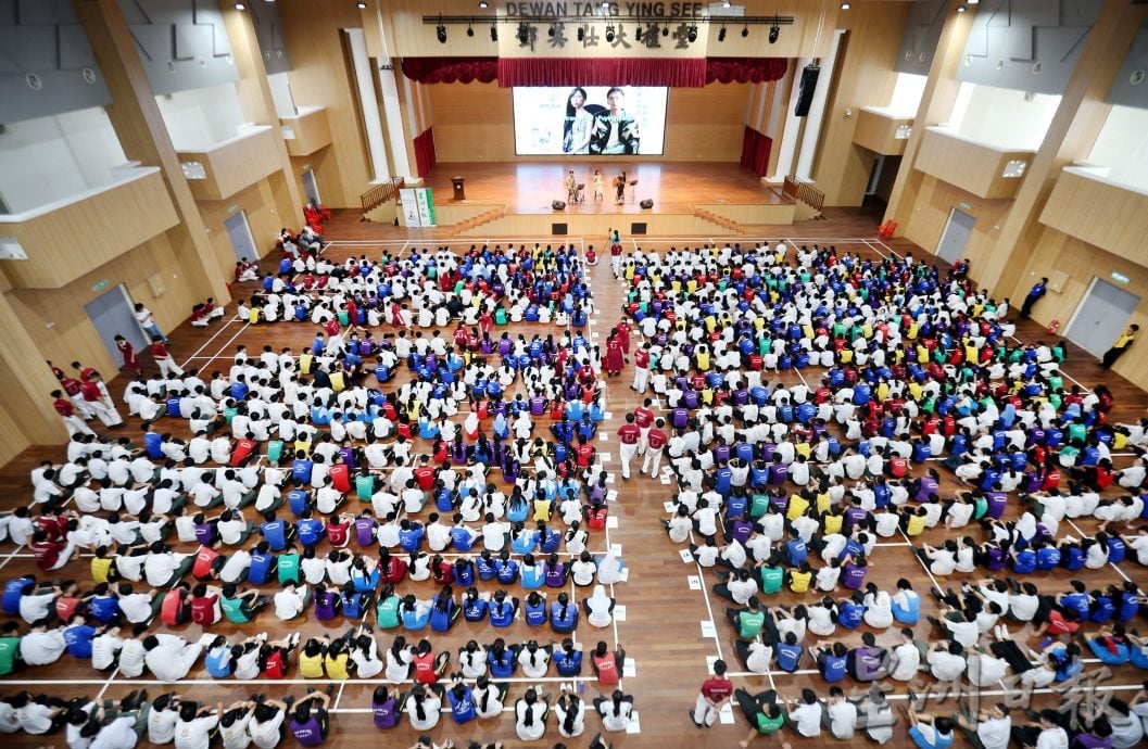 “学海杯”怡保造势活动 王赴颖林水草吁踊跃参赛 勇敢尝试