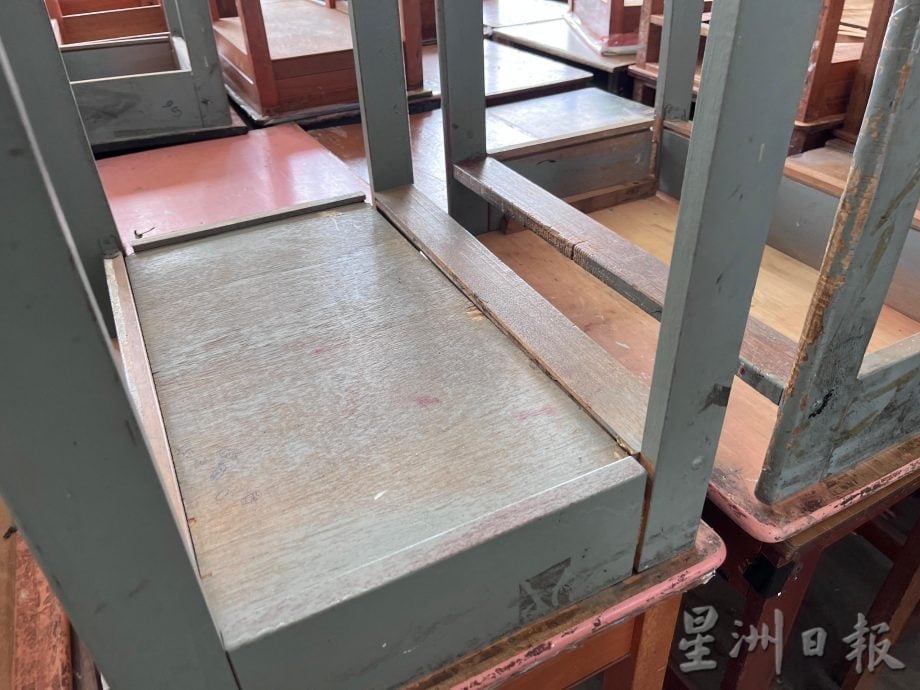 （古城第三版主文）旧木桌椅获环保重生