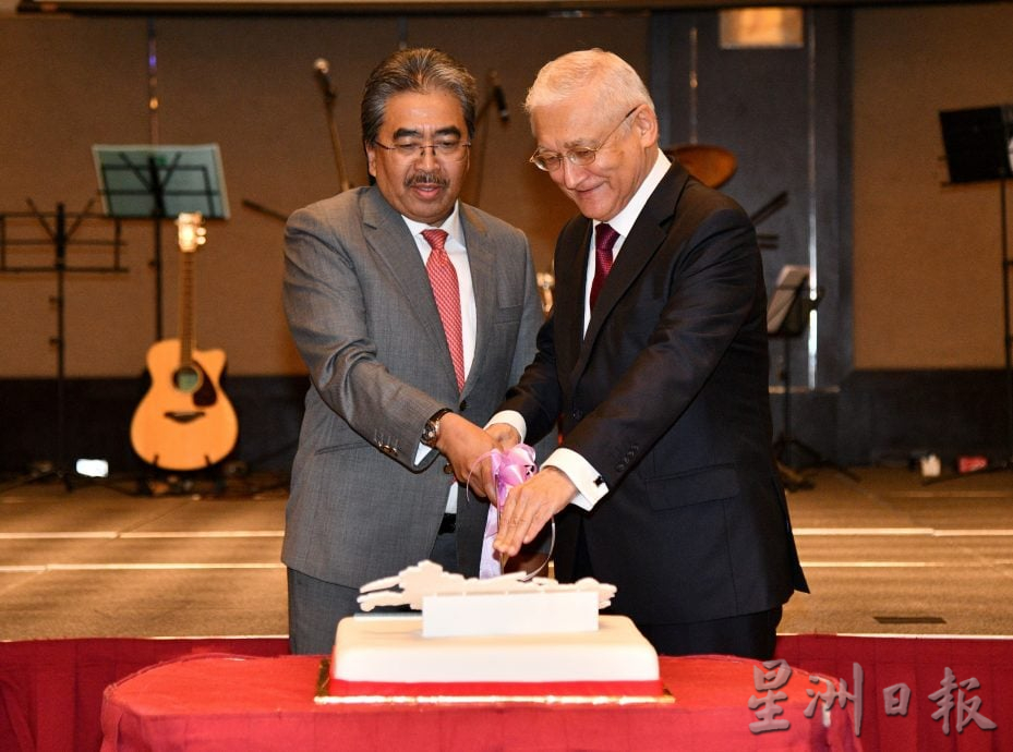 俄大使:安华一年内访俄两次 俄马双边关系处上升发展势头