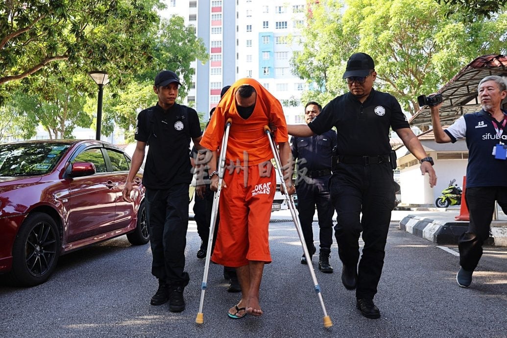 供星洲网/宗教学校舍监伸魔爪 控15项罪名认3项,监6年2鞭