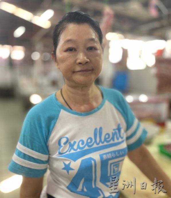 猪肉贩:猪肉涨价市场淡 熟食小贩:不会贸然起价