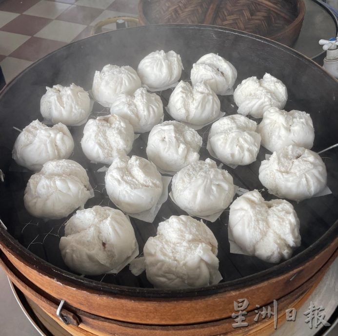 猪肉贩：猪肉涨价市场淡 熟食小贩：不会贸然起价
