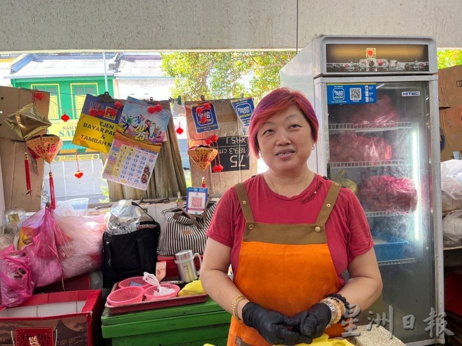 肮脏厕所清洗乾净了 小贩盼怡中央公市卫生改善