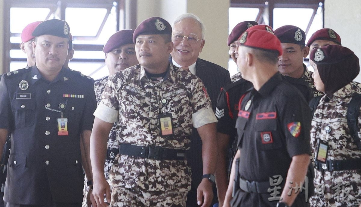 纳吉起诉阿末特里鲁丁藐视法庭案/ 高庭8月19聆审