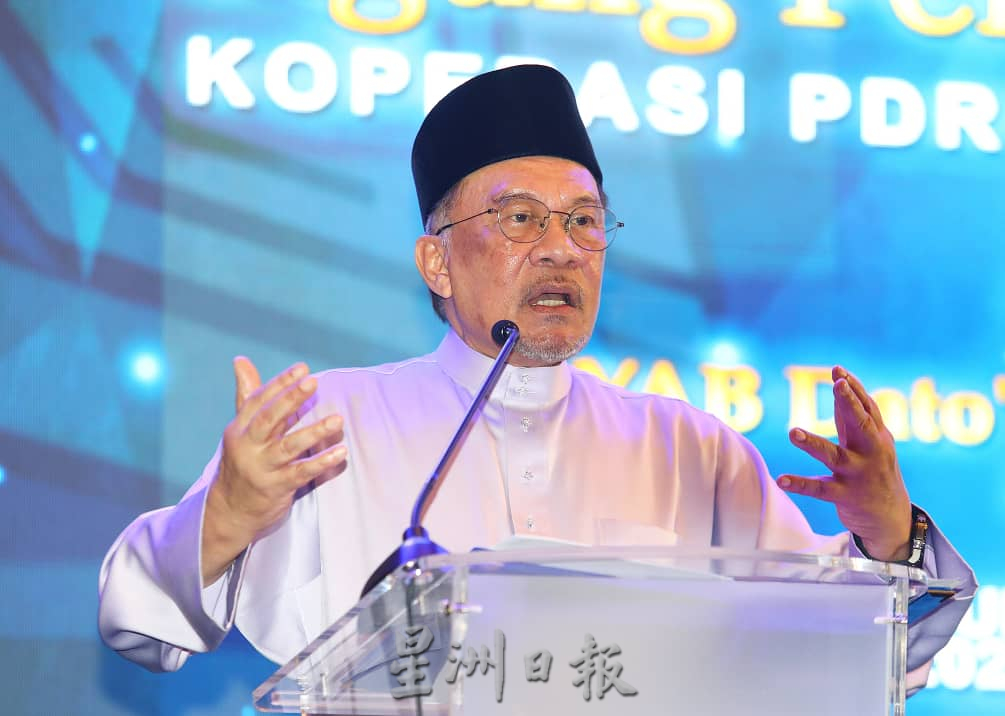 将颁发一些合约项目 安华今年内改善警察福利