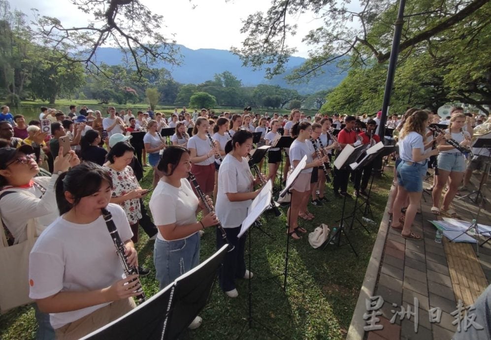 3乐队齐聚太平合奏 澎湃乐章响彻太平湖畔