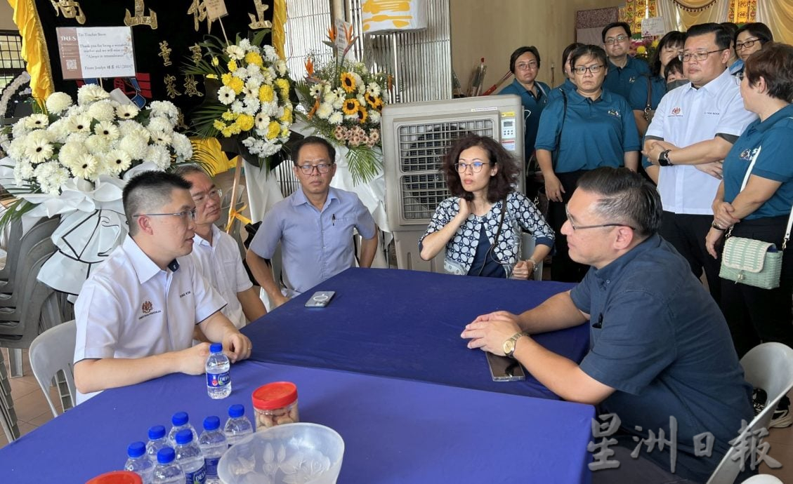 华小教师母子双尸案-黄家和：文秋燕尽责服务19年