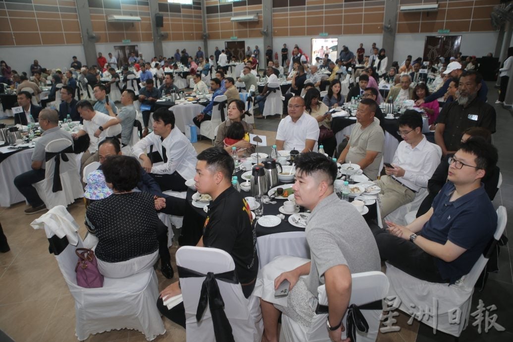 峇眼拿督发成区域海产枢纽 建渔业工业园投资额20亿
