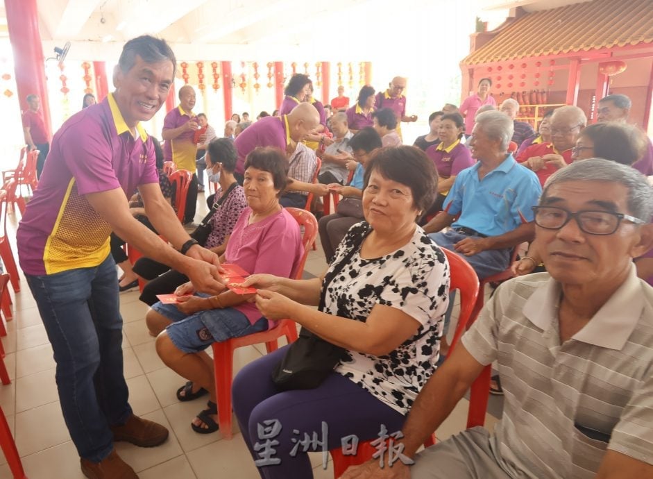 东:已签发:关丹海南会馆主席陶启顺认为,我国正迈向社会老龄化问题,政府须提前规划。