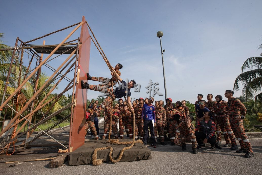 星角摄/柔佛州消拯队选拔赛