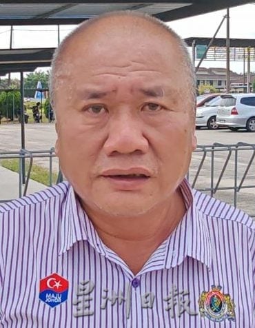 民生特工队:峇巴力拉惹学校旁道路,改单行道车子照闯