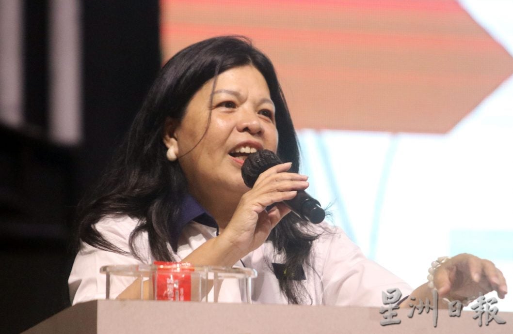 供星洲网：叶小瑂：森马华虽然在大选全败，但要“哪里跌倒，就从哪里站起来”