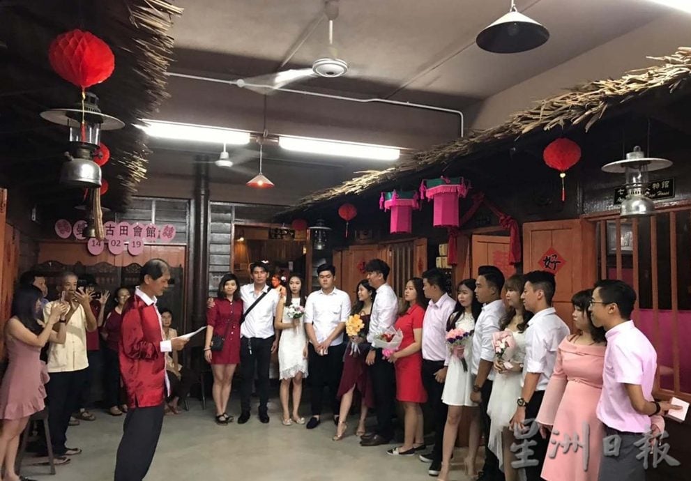 为新人带来不使 曼绒注册官准证迟未获更新 