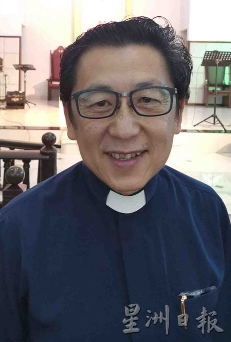 为新人带来不使 曼绒注册官准证迟未获更新 