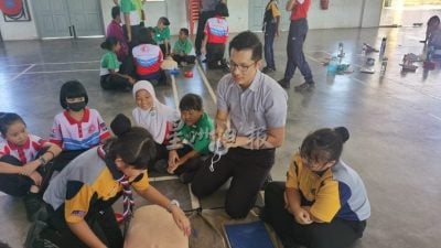 学会这招救人一命  利民济新民学生学急救法