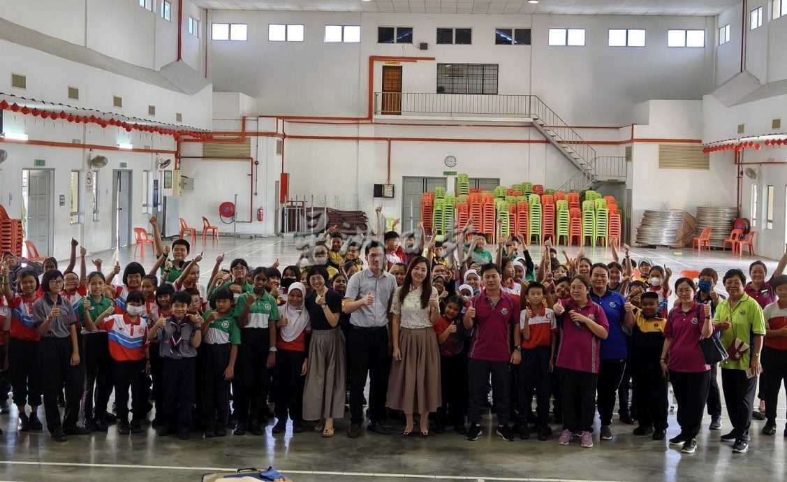 学会这招救人一命!利民济新民学生热学CPR与急救法