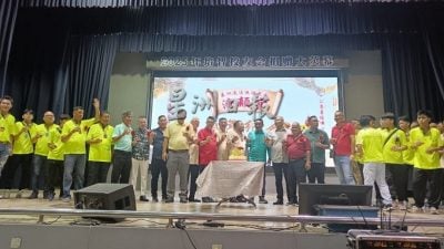 济颠宫21周年宴做慈善 议员拨款挺公益心