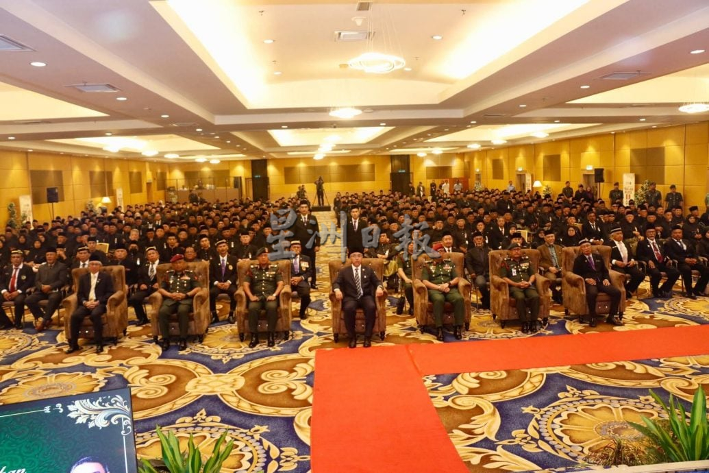 （全国版）国防部表扬逾千甲森退休伍人 大马华裔退伍军协会深表赞赏