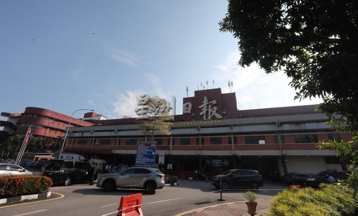 已签发 柔:封面副文:新山中央医院“软硬”双升级 州政府携手NGO提升设备