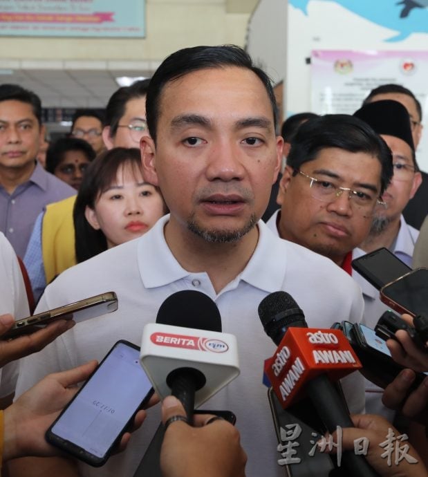 已签发 柔:封面副文:新山中央医院“软硬”双升级 州政府携手NGO提升设备