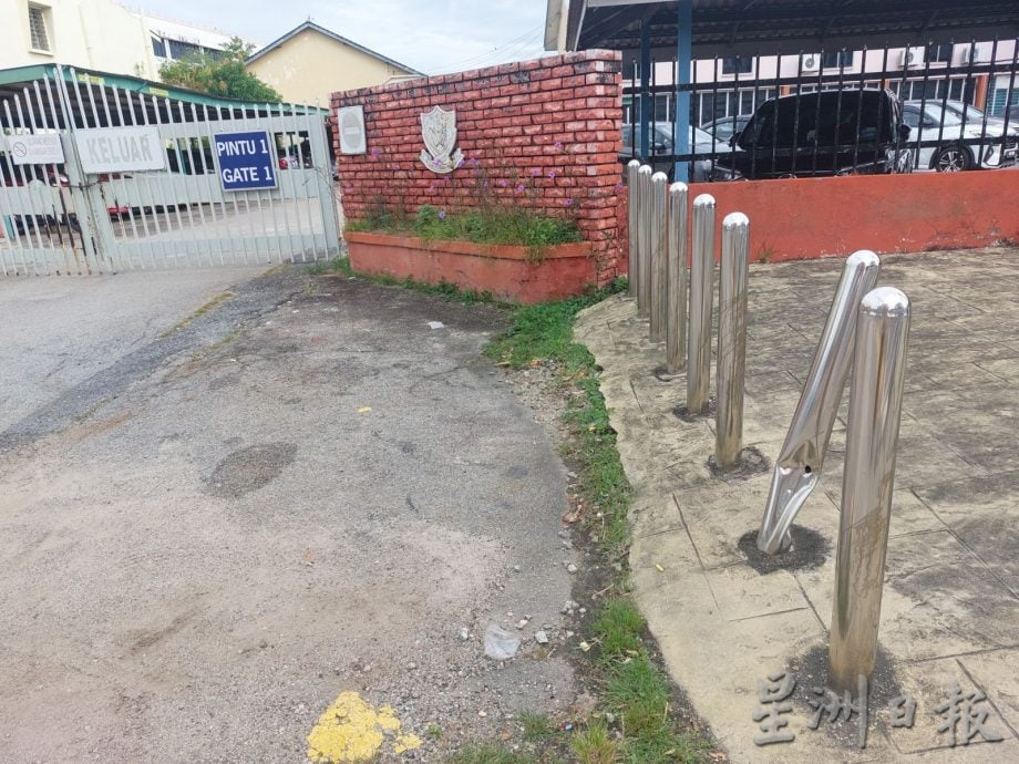 雅佳美浪路需增加交通安全措施