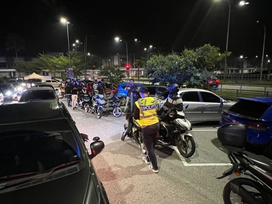 S2 Centrio商业区 | 飙车族抓不怕也飙不怕!警方:一定加强取缔