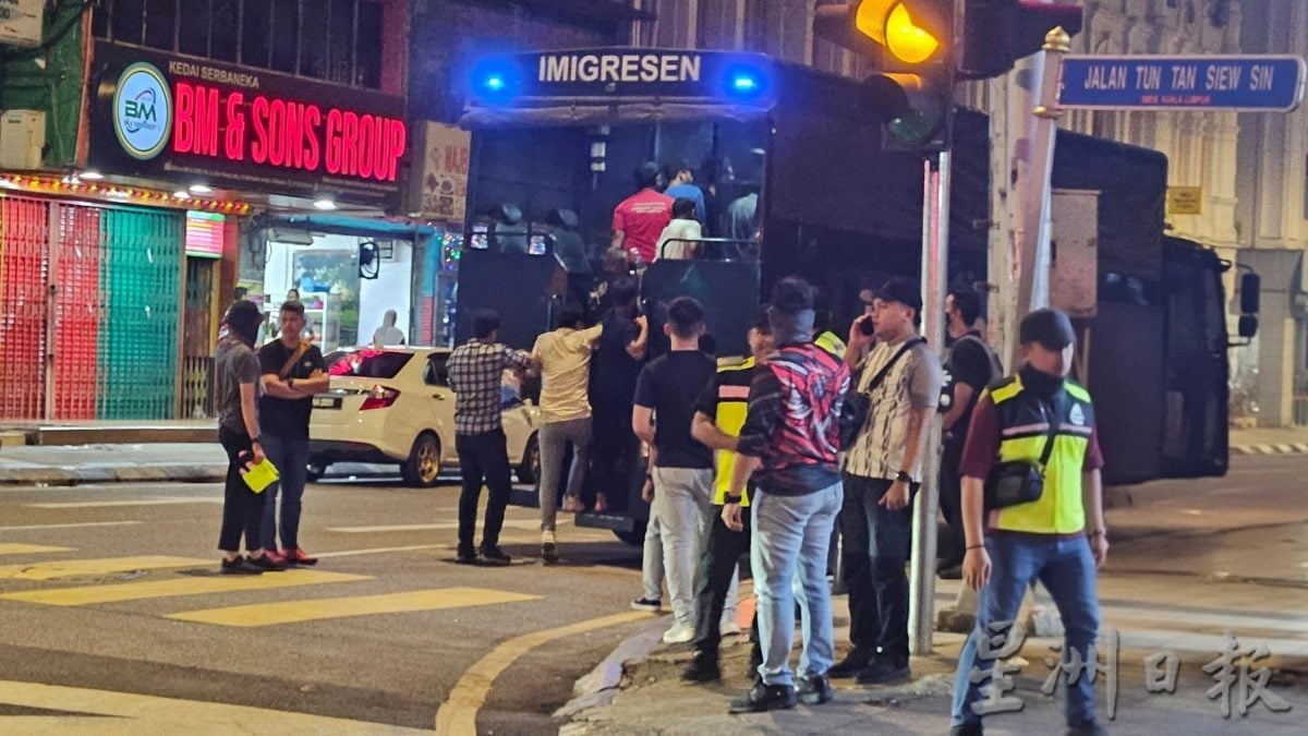 大都会-KPDN 移民局 DBKL 联合行动/6图