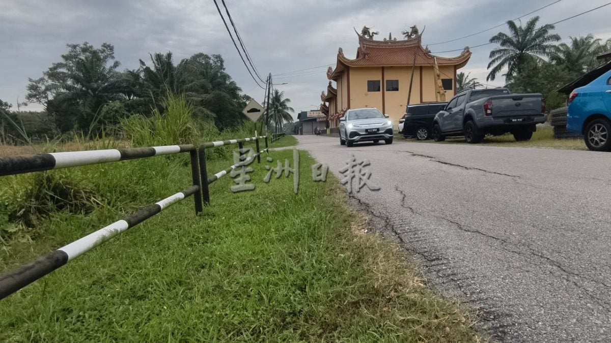武吉不兰律河堤崩裂 政府拨50万维修