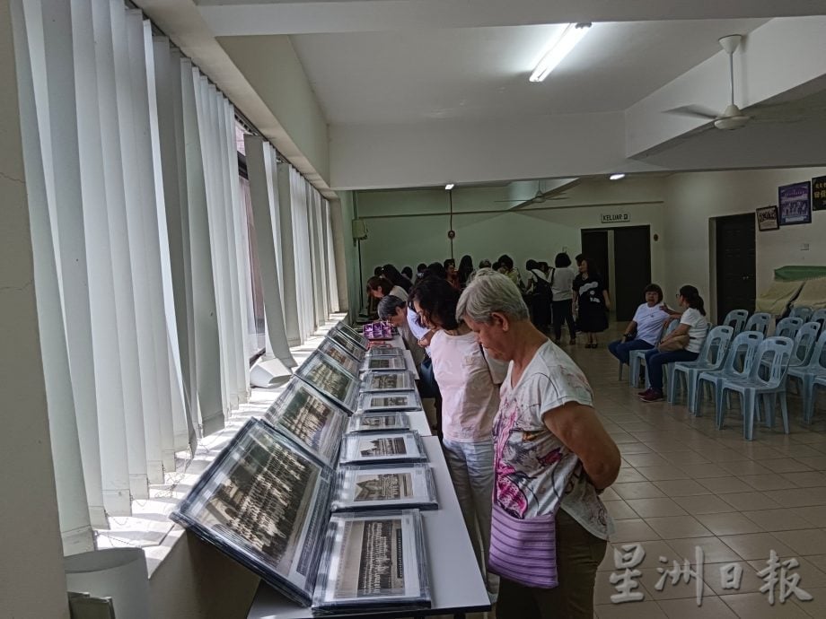 霹雳女中83年毕业生 60校友回校叙旧情