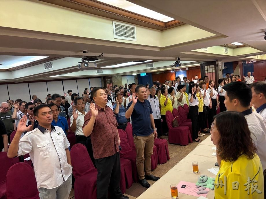 (已签发)柔:四加亭马华一致通过 若无法出战马华选区退出国阵