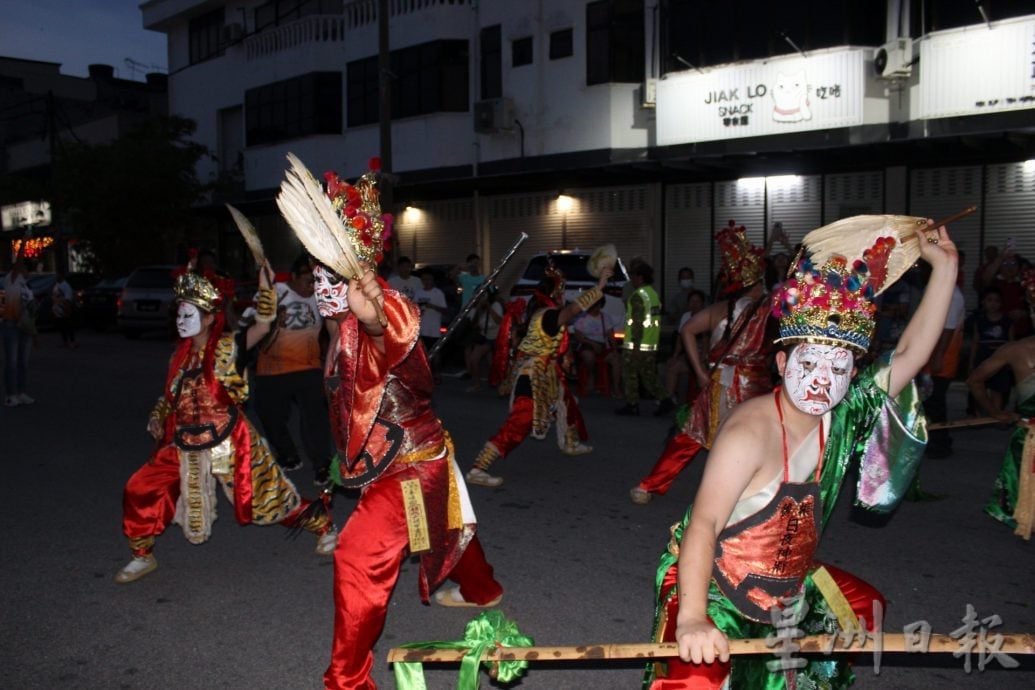 金宝圣佛庙105周年庆隆重举行  万人见证金宝史上最大文化游行